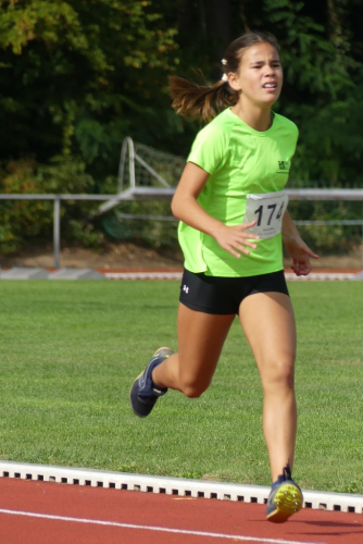 230930-12.-Kreisvergleich-Roth-Sarah-800-m