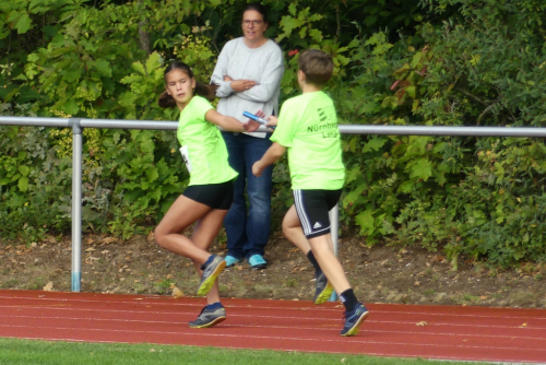 230930-13.-Kreisvergleich-Roth-Sarah-4-x-75-m