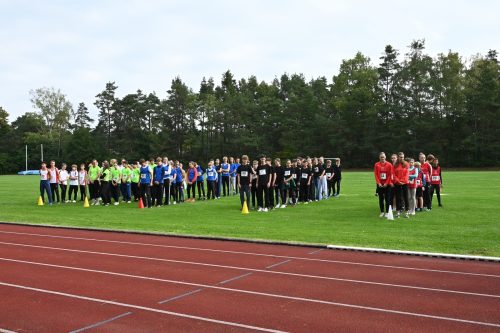 250927-11.-Kreisvergleich-Roethenbach-Einmarsch