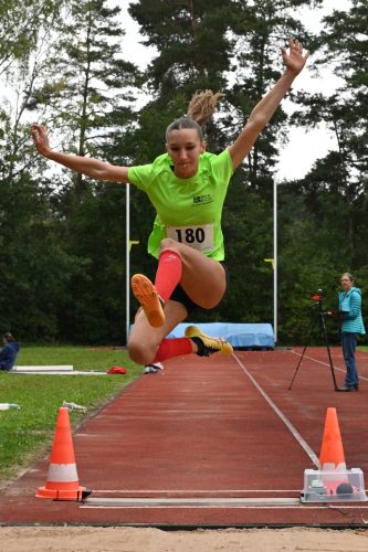 250927-3.-Kreisvergleich-Roethenbach-Julia-Weit