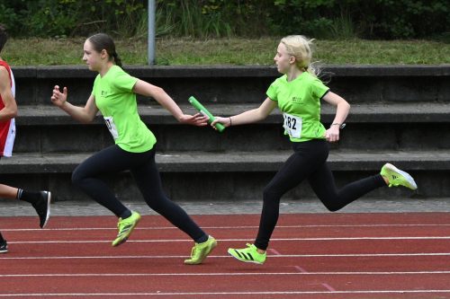 250927-7.-Kreisvergleich-Roethenbach-Sina-Cora-4-x-75-m